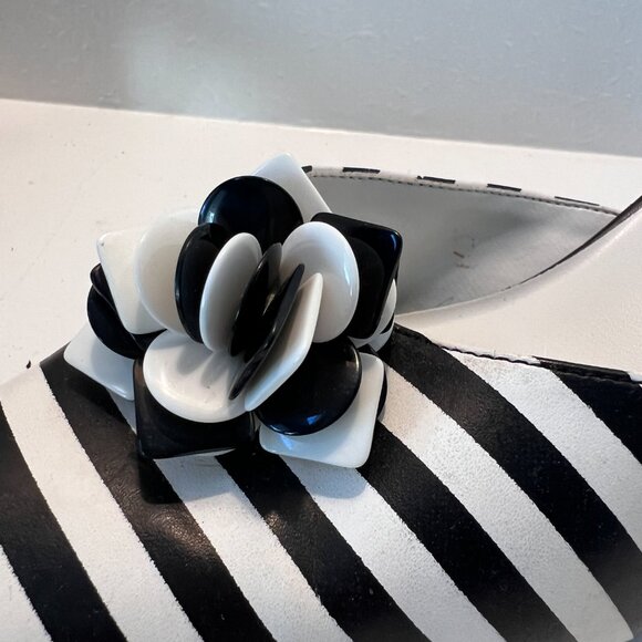 90's Funky Striped Pumps - Heels - Black & White - Size 9 - Picture 4 of 13